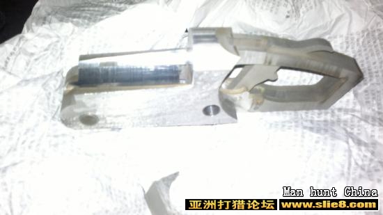 此机头比老松单更轻。外观更漂亮