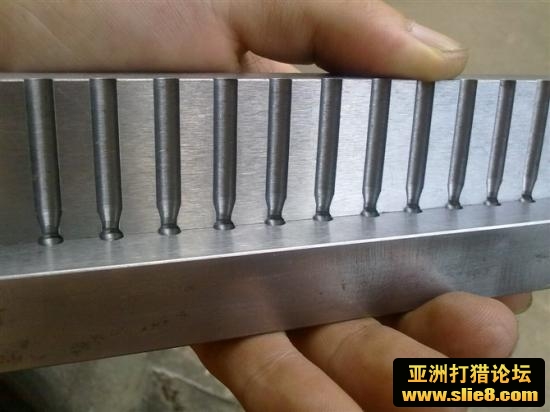母鸡来也