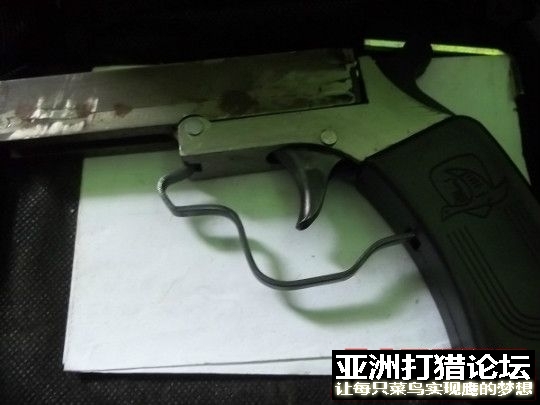 平双钢珠射钉狗。纯钢发令仿制。